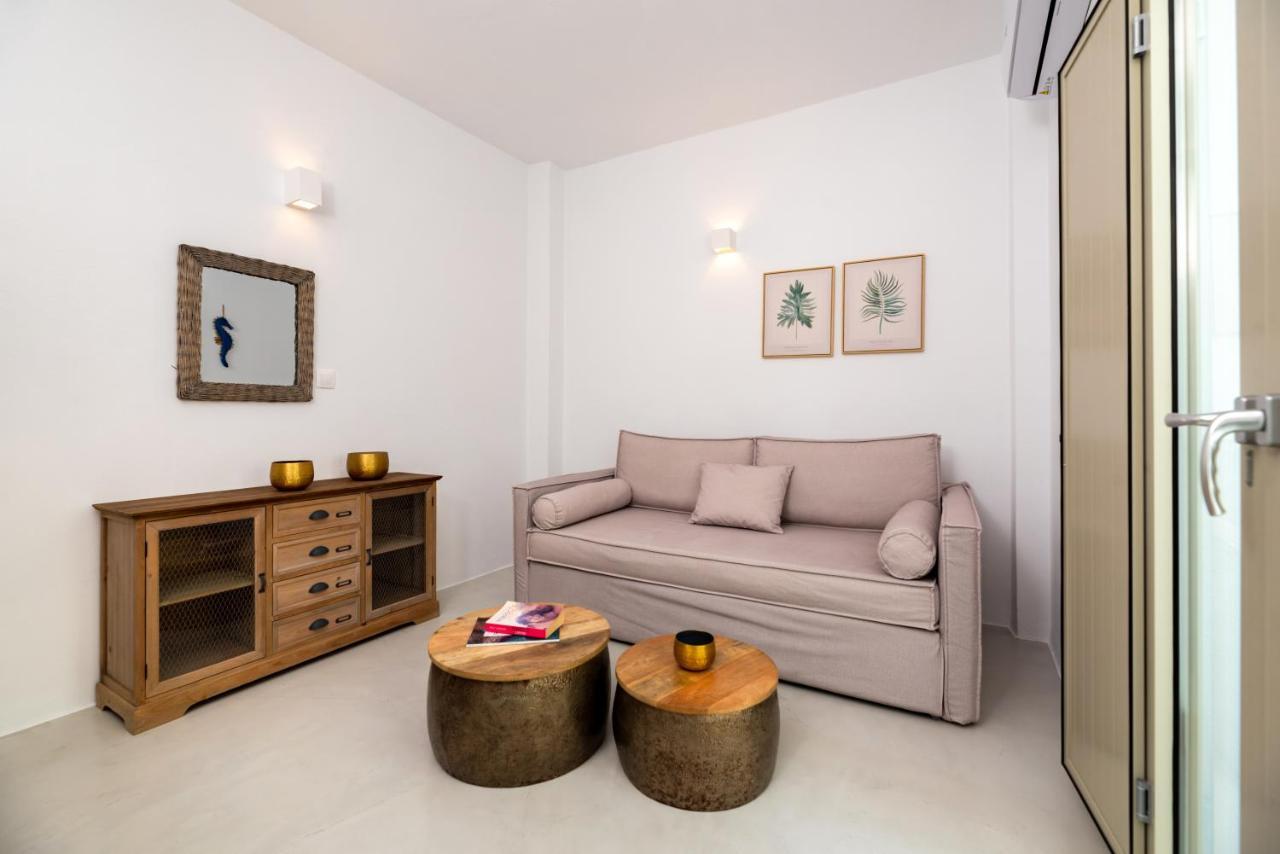 Aerenia Luxury Suites Karterádos Eksteriør billede