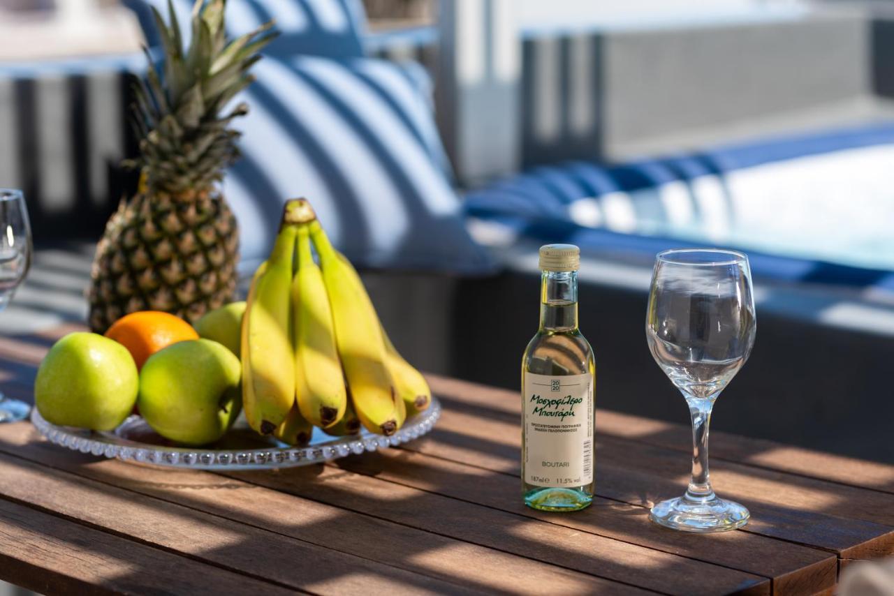 Aerenia Luxury Suites Karterádos Eksteriør billede