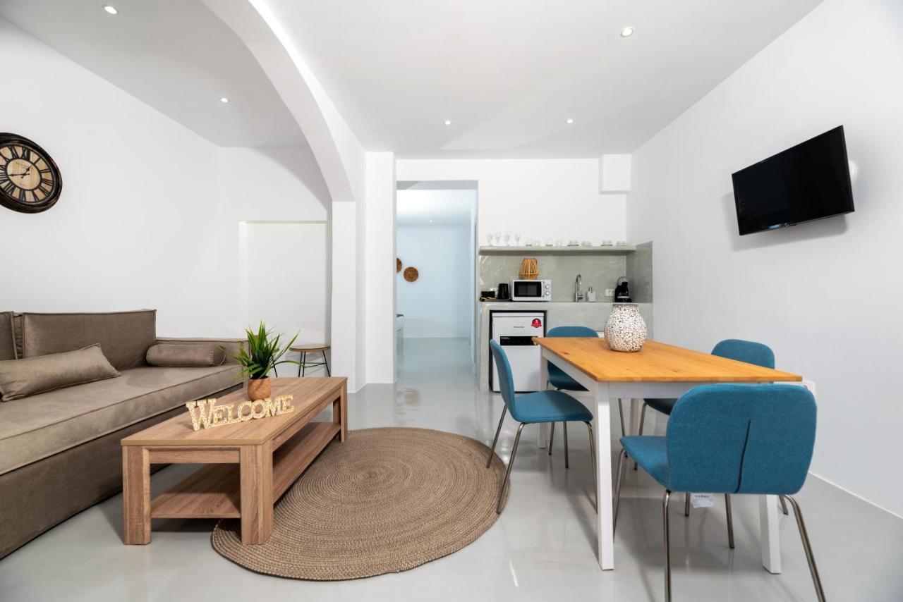 Aerenia Luxury Suites Karterádos Eksteriør billede