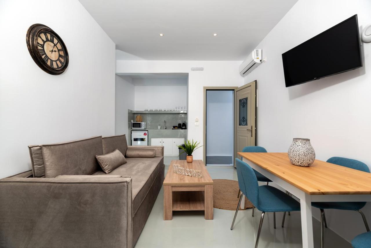 Aerenia Luxury Suites Karterádos Eksteriør billede