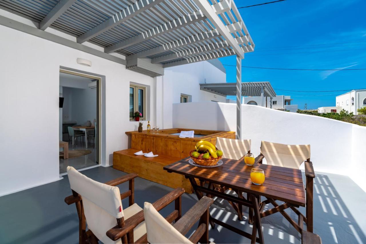 Aerenia Luxury Suites Karterádos Eksteriør billede
