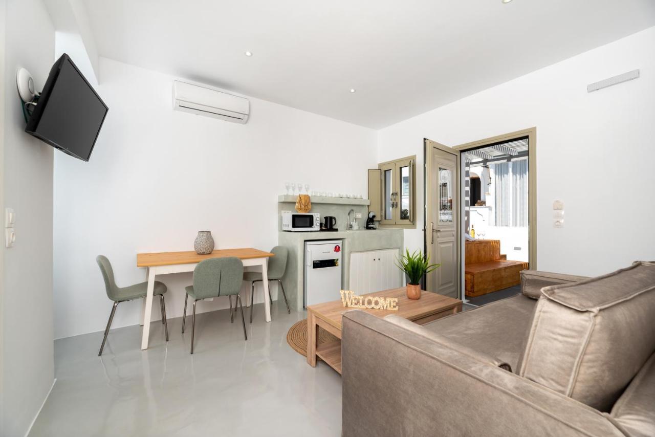 Aerenia Luxury Suites Karterádos Eksteriør billede