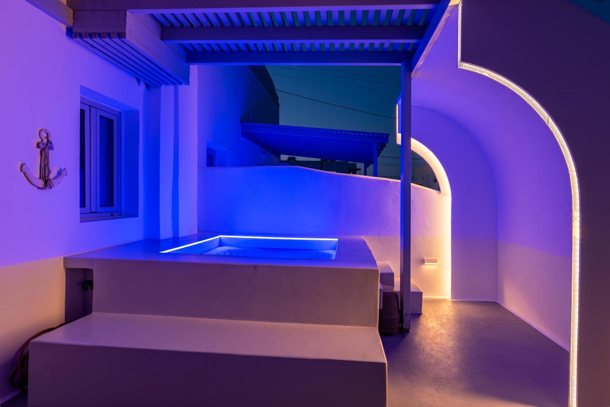 Aerenia Luxury Suites Karterádos Eksteriør billede