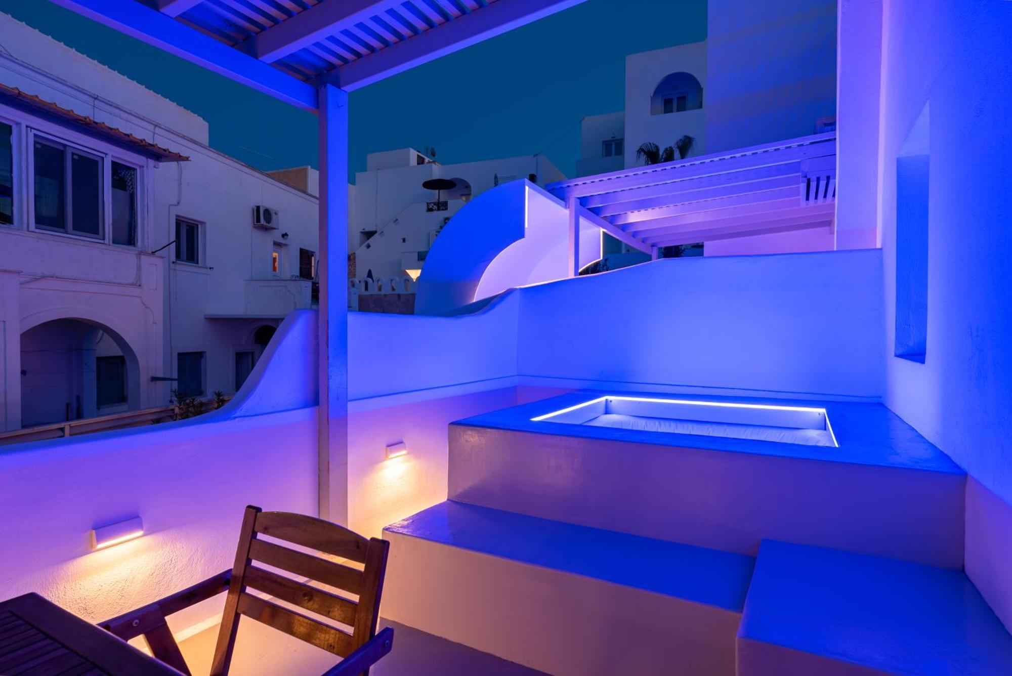 Aerenia Luxury Suites Karterádos Eksteriør billede